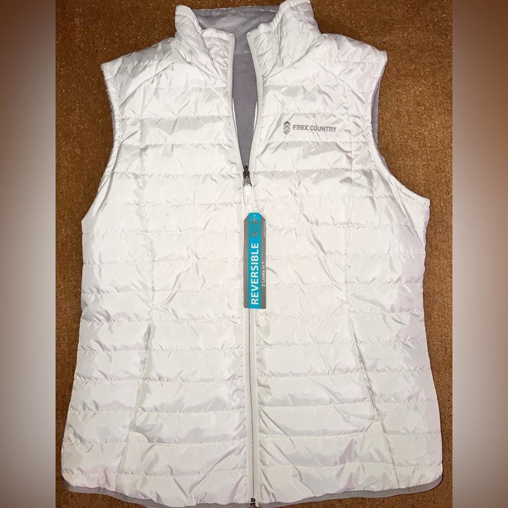 Free Country puffer white reversible vest & fuzzy gray